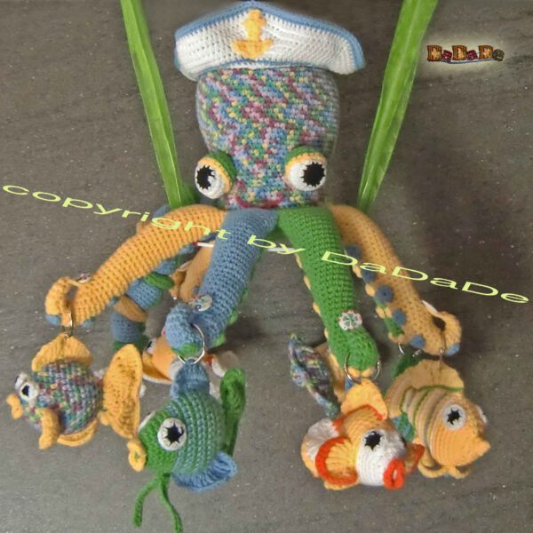 Krake Matrose Kalle, mit Fischen, die Spieluhr zum Greifen und Kuscheln  (B404)