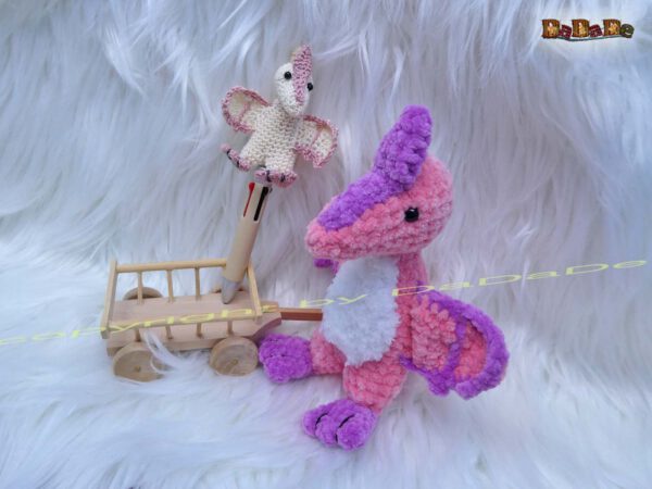 xStifte Flugsaurier Chenille 1 Stift mit Dino, der Flugsaurier, der Kugelschreiber mit Deko (H722)