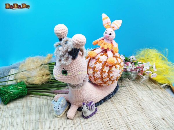 xH351 Schnecke Lampe 21 Schleimspuren-Schnecki Loisa mit Hase Hopsy (H351)