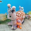 Schleimspuren-Schnecki Loisa mit Hase Hopsy (H351)