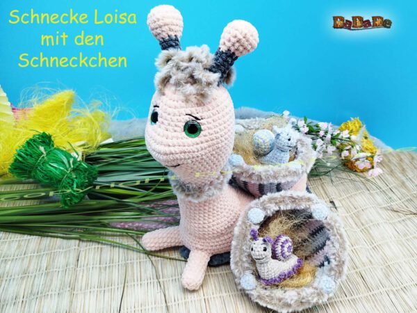 xH351 Schnecke Loisa 21 Schleimspuren-Schnecki Loisa mit Hase Hopsy (H351)