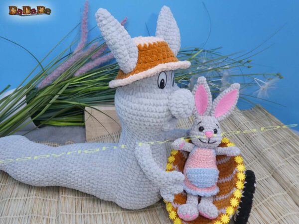 xWurm grau 12Ei Wurm Wuppi mit Hase Flopsy (H350)